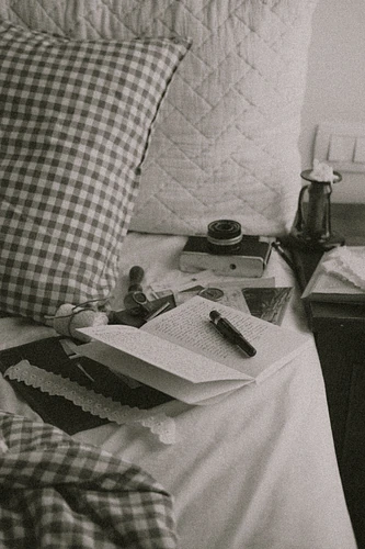 Quiet Mornings & Handwritten Thoughts
